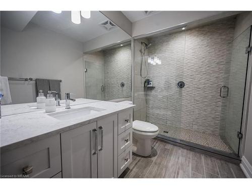 203-5 Wood Haven Drive, Tillsonburg, ON - Indoor Photo Showing Bathroom
