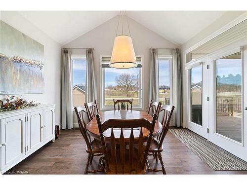 142 Glendale Drive, Tillsonburg, ON - Indoor Photo Showing Dining Room