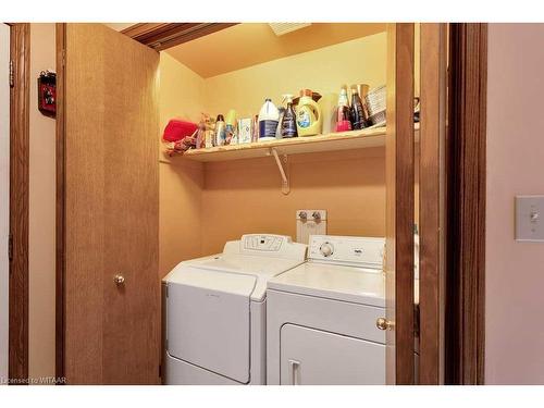 46 Alexander Avenue, Tillsonburg, ON - Indoor Photo Showing Laundry Room