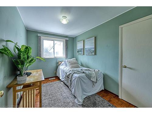 266 Russell Street, Woodstock, ON - Indoor Photo Showing Bedroom