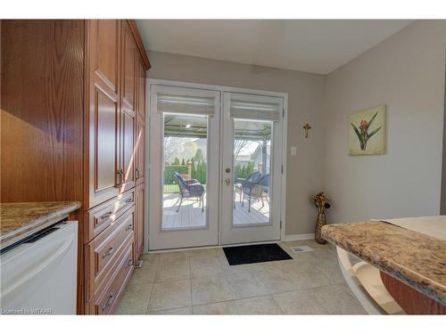 54 Delong Drive, Norwich, ON - Indoor Photo Showing Other Room