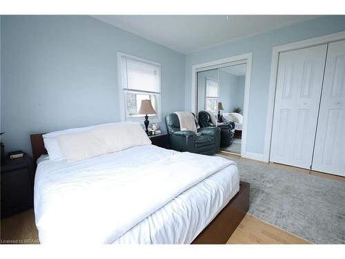 2209 Norfolk County Road 23, Langton, ON - Indoor Photo Showing Bedroom