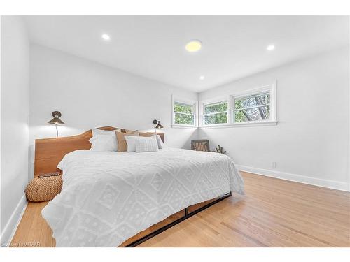229 Woodworth Crescent, St. Thomas, ON - Indoor Photo Showing Bedroom