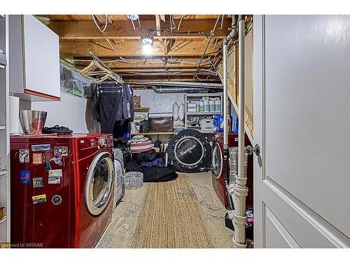 98 Lisgar Avenue, Tillsonburg, ON - Indoor Photo Showing Laundry Room