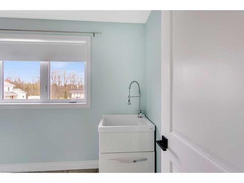 26 Water Street, Aylmer, ON - Indoor Photo Showing Laundry Room