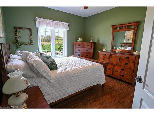 17 Bobolink Drive, Tillsonburg, ON - Indoor Photo Showing Bedroom