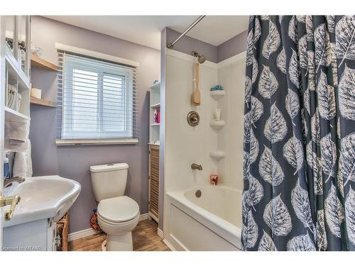 216 Delatre Street W, Thamesford, ON - Indoor Photo Showing Bathroom