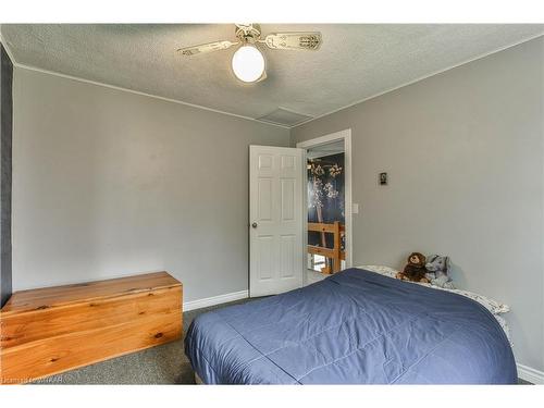 216 Delatre Street W, Thamesford, ON - Indoor Photo Showing Bedroom