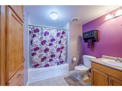 304-80 Bridge Street E, Tillsonburg, ON - Indoor Photo Showing Bathroom