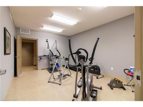 304-80 Bridge Street E, Tillsonburg, ON - Indoor Photo Showing Gym Room