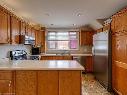 213 Delatre Street, Woodstock, ON - Indoor Photo Showing Kitchen With Double Sink