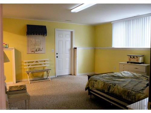 86 Glendale Drive, Tillsonburg, ON - Indoor Photo Showing Bedroom