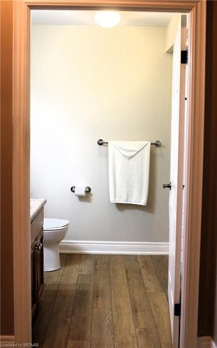 102-80 Bridge Street E, Tillsonburg, ON - Indoor Photo Showing Bathroom