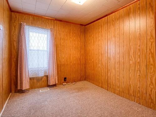 304 Bruce Street, Woodstock, ON - Indoor Photo Showing Other Room