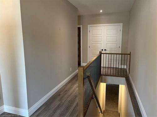 303-5 Wood Haven Dr, Tillsonburg, ON - Indoor Photo Showing Living Room With Fireplace