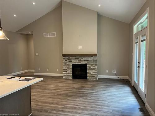 303-5 Wood Haven Dr, Tillsonburg, ON - Indoor With Fireplace