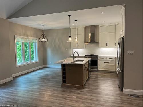 303-5 Wood Haven Dr, Tillsonburg, ON - Indoor Photo Showing Kitchen With Upgraded Kitchen