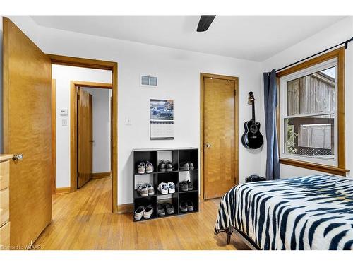9 Parkwood Drive, Tillsonburg, ON - Indoor Photo Showing Bedroom