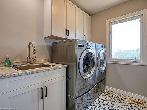 714645 Middletown Line, Oxford Centre, ON - Indoor Photo Showing Laundry Room