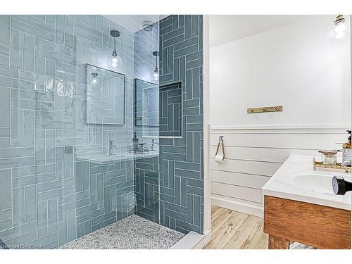 639 Main Street, Sauble Beach, ON - Indoor Photo Showing Bathroom