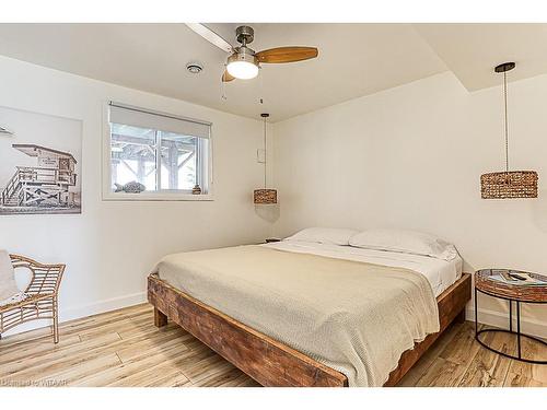 639 Main Street, Sauble Beach, ON - Indoor Photo Showing Bedroom