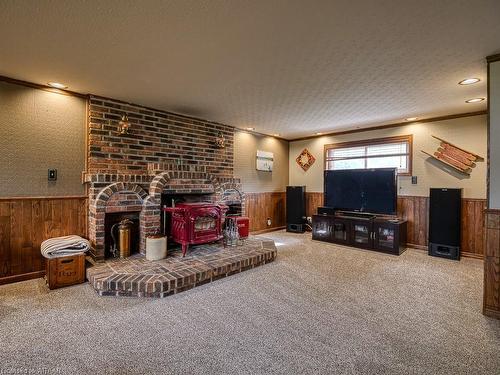 251 Mutual Street N, Ingersoll, ON - Indoor With Fireplace