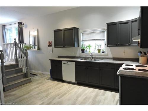 14 Elgin Street W, Norwich, ON - Indoor Photo Showing Kitchen With Double Sink