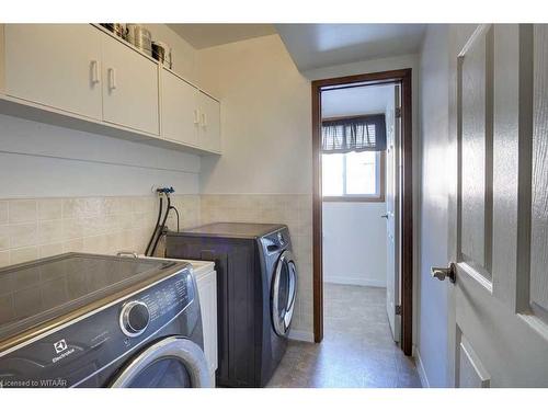 32 Anne Street E, Aylmer, ON - Indoor Photo Showing Laundry Room