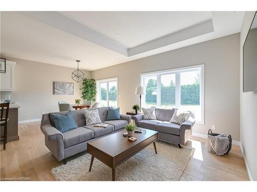 22 Matheson Crescent, Innerkip, ON - Indoor Photo Showing Living Room