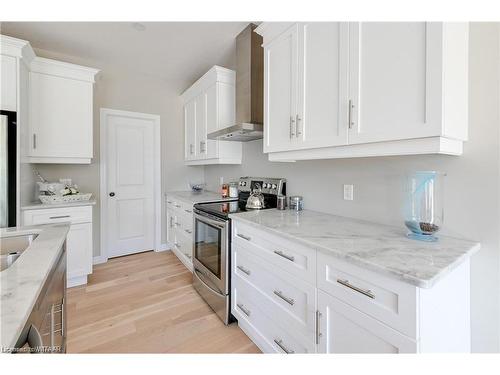 22 Matheson Crescent, Innerkip, ON - Indoor Photo Showing Kitchen With Stainless Steel Kitchen With Upgraded Kitchen