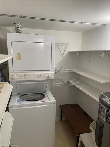 105-75 Bridge Street, Tillsonburg, ON - Indoor Photo Showing Laundry Room