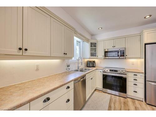 29 Finlayson Drive, Thamesford, ON - Indoor Photo Showing Kitchen With Stainless Steel Kitchen With Double Sink
