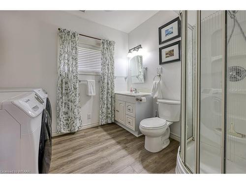 29 Finlayson Drive, Thamesford, ON - Indoor Photo Showing Bathroom