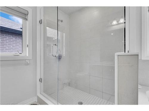 69 Mackay Drive, Woodstock, ON - Indoor Photo Showing Bathroom
