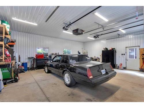 26 Glendale Drive, Tillsonburg, ON - Indoor Photo Showing Garage