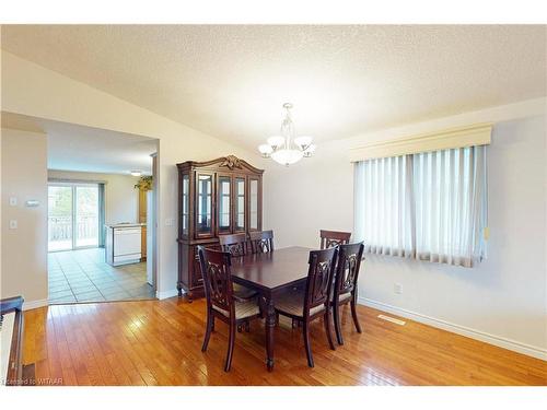 807 Stonegate Drive, Woodstock, ON - Indoor Photo Showing Dining Room