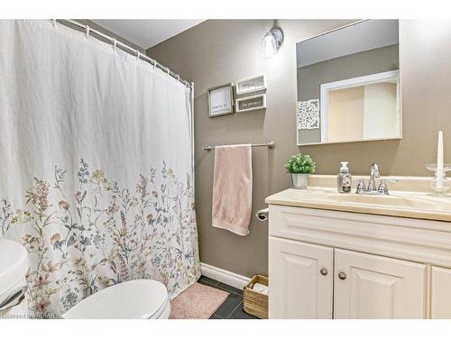 2597 Nixon Road, Simcoe, ON - Indoor Photo Showing Bathroom