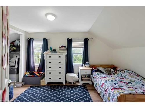 54 Potters Road, Tillsonburg, ON - Indoor Photo Showing Bedroom