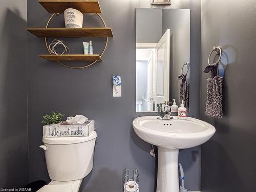 16 Hartfield Street, Ingersoll, ON - Indoor Photo Showing Bathroom
