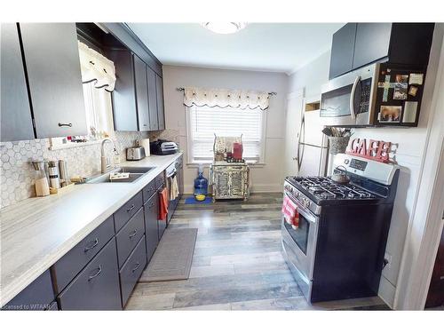 513 King Street, Woodstock, ON - Indoor Photo Showing Kitchen