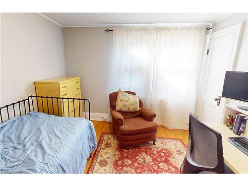 513 King Street, Woodstock, ON - Indoor Photo Showing Bedroom