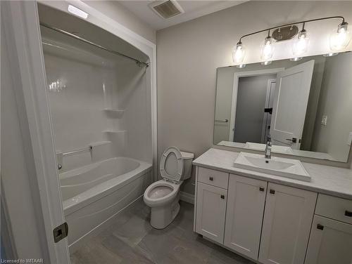 15 Keba Crescent, Tillsonburg, ON - Indoor Photo Showing Bathroom