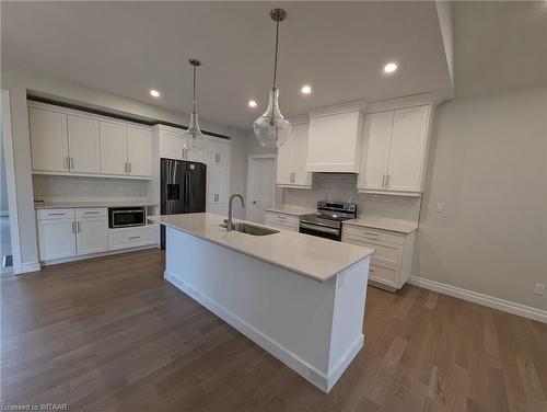 15 Keba Crescent, Tillsonburg, ON - Indoor Photo Showing Kitchen With Upgraded Kitchen