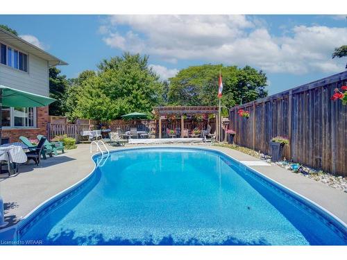 20 Devon Court, Tillsonburg, ON - Outdoor With In Ground Pool With Deck Patio Veranda