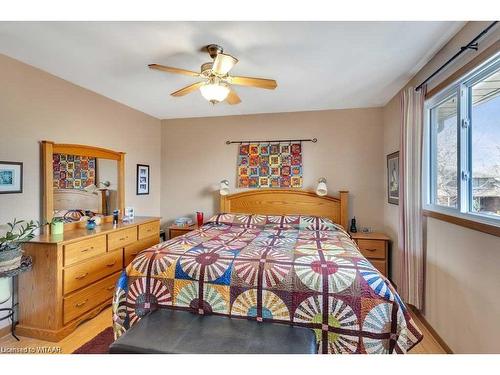 20 Devon Court, Tillsonburg, ON - Indoor Photo Showing Bedroom