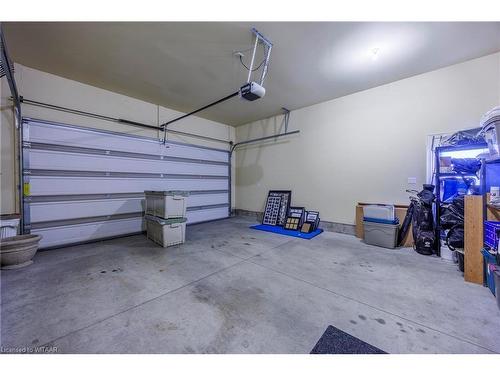 22 Bobolink Drive, Tillsonburg, ON - Indoor Photo Showing Garage