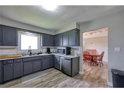 33 North Street W, Tillsonburg, ON - Indoor Photo Showing Kitchen With Double Sink