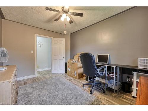 33 North Street W, Tillsonburg, ON - Indoor Photo Showing Office