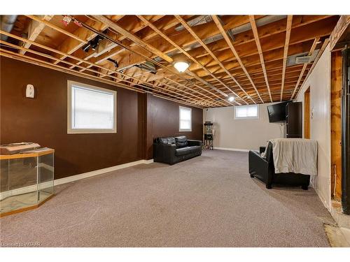 33 North Street W, Tillsonburg, ON - Indoor