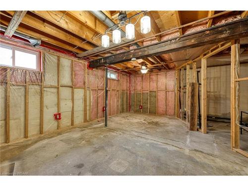 33 North Street W, Tillsonburg, ON - Indoor Photo Showing Basement